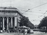 Trg Jože Vlahovića (današnji Trg hravtskih velikana), desno ulica Račkoga, oko 1978. godine